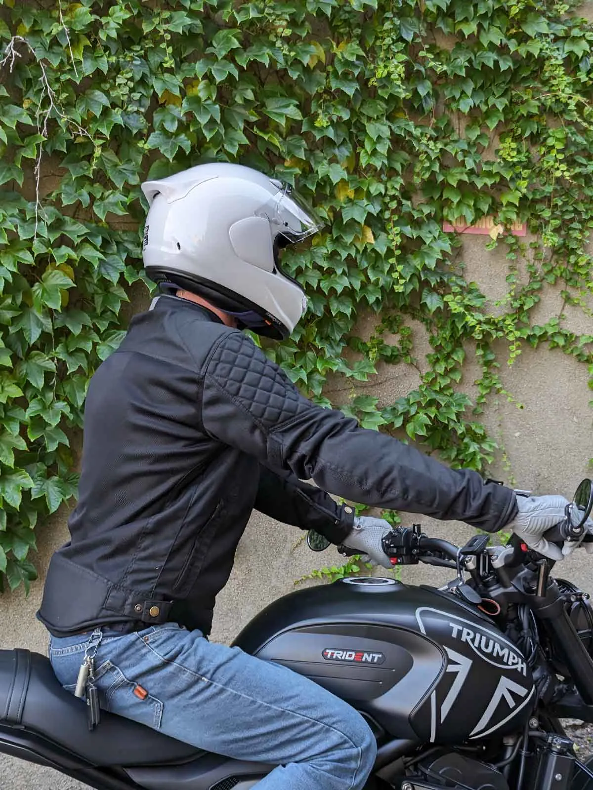 Arai Contour-X Helmet