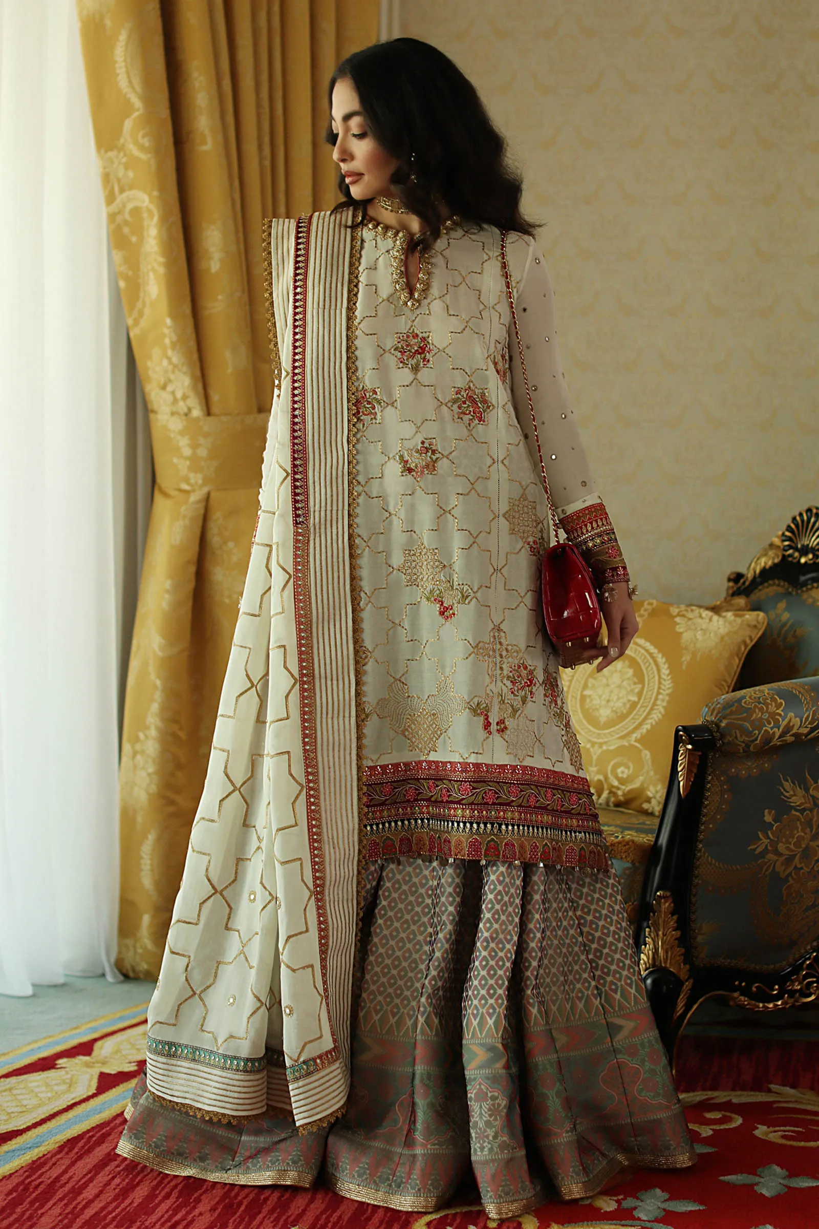 EL22-15 B (NADINE)  | Elan Lawn 2022 | Unstitched Embroidered Lawn Suit