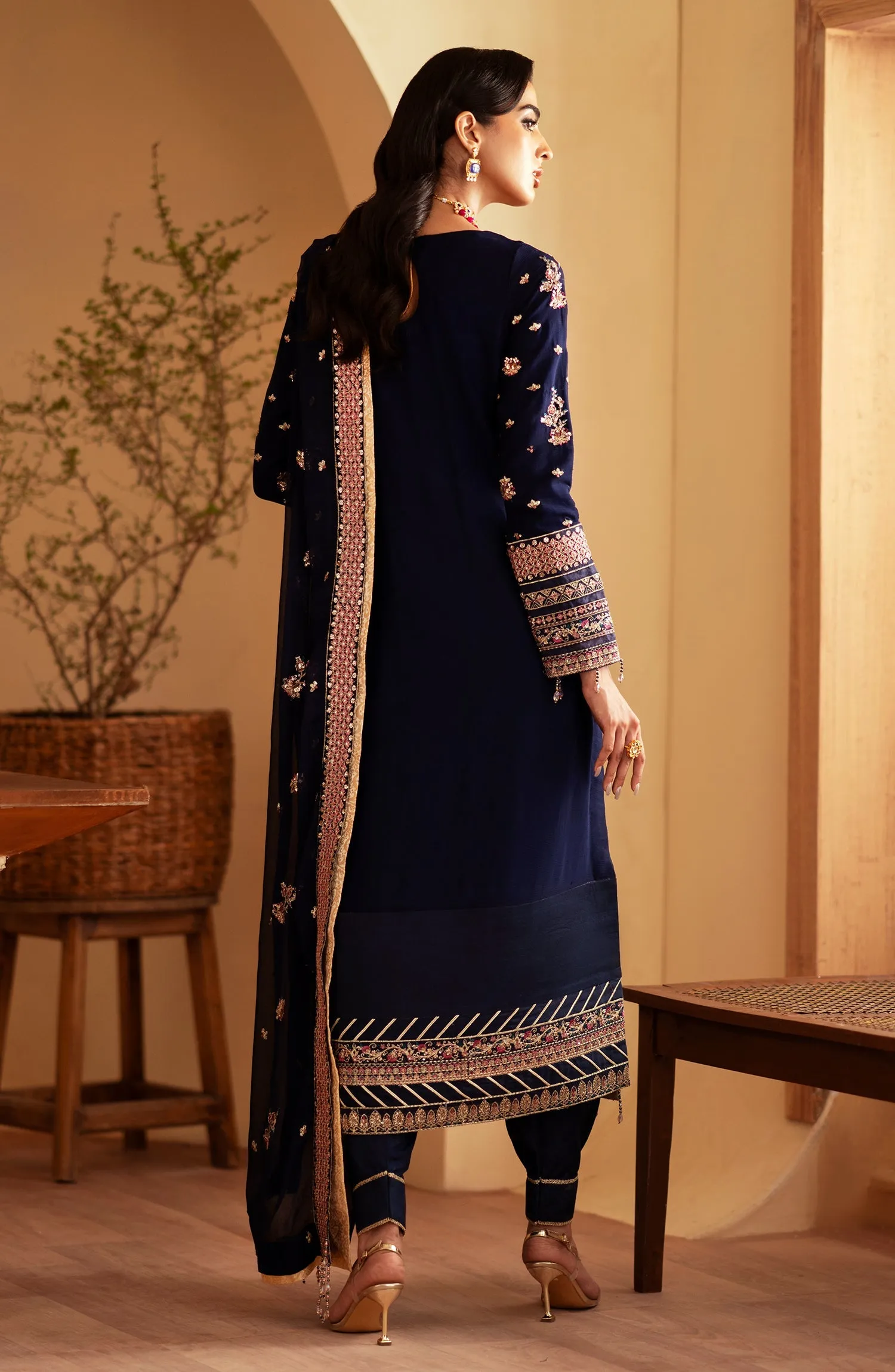 EMAAN ADEEL | Romansiyyah Luxury Formals' 24 | NAGEENA