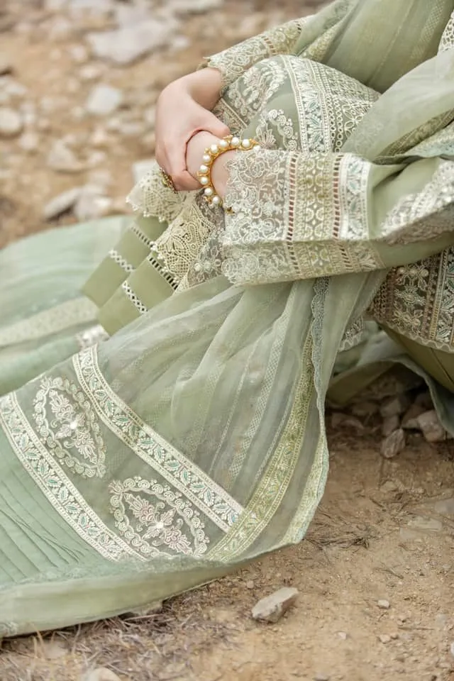 QALAMKAR MIRAHIL | LUXURY LAWN '22 | AVIDA-04