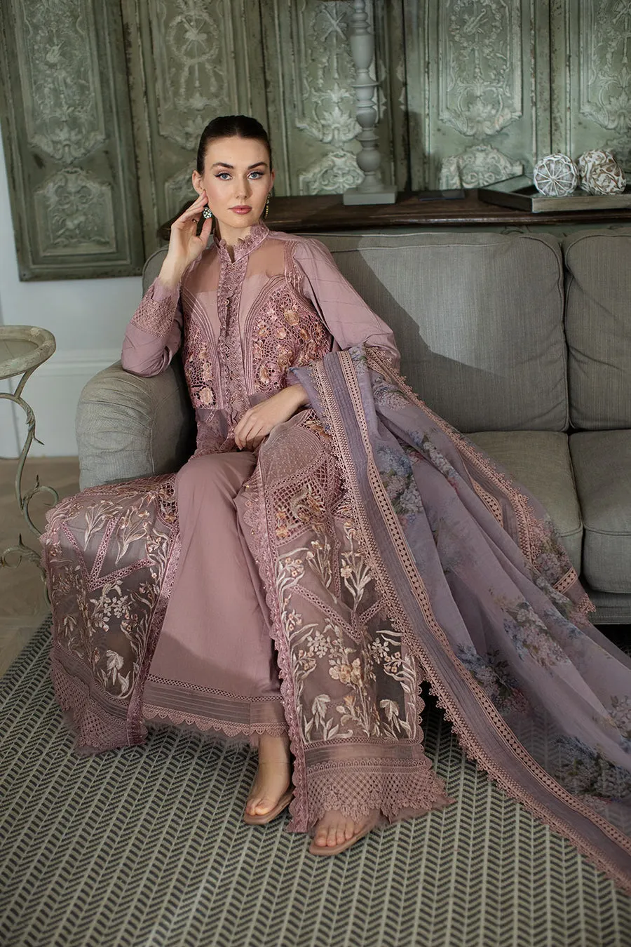 SOBIA NAZIR LUXURY LAWN 2024 | 10B