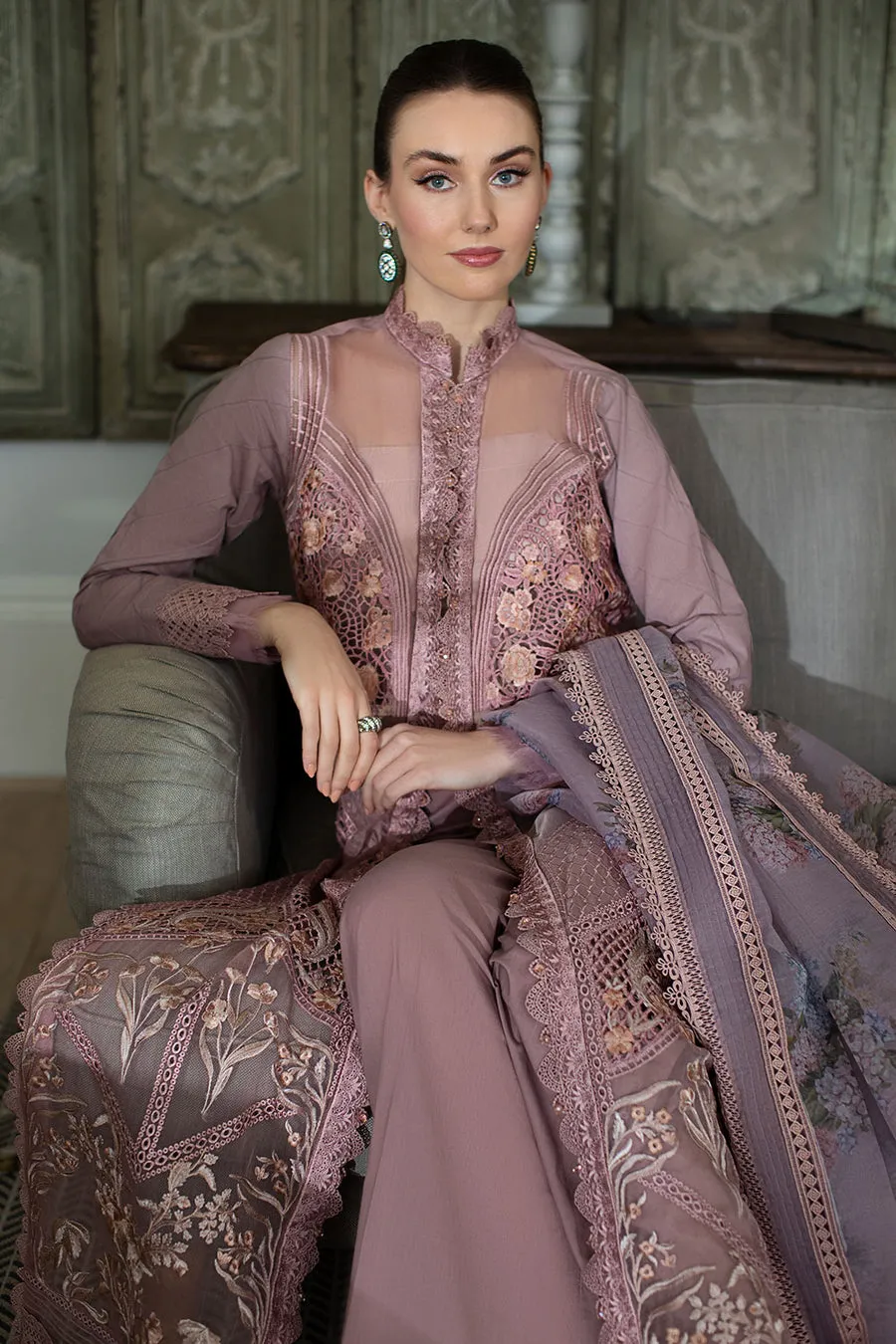 SOBIA NAZIR LUXURY LAWN 2024 | 10B