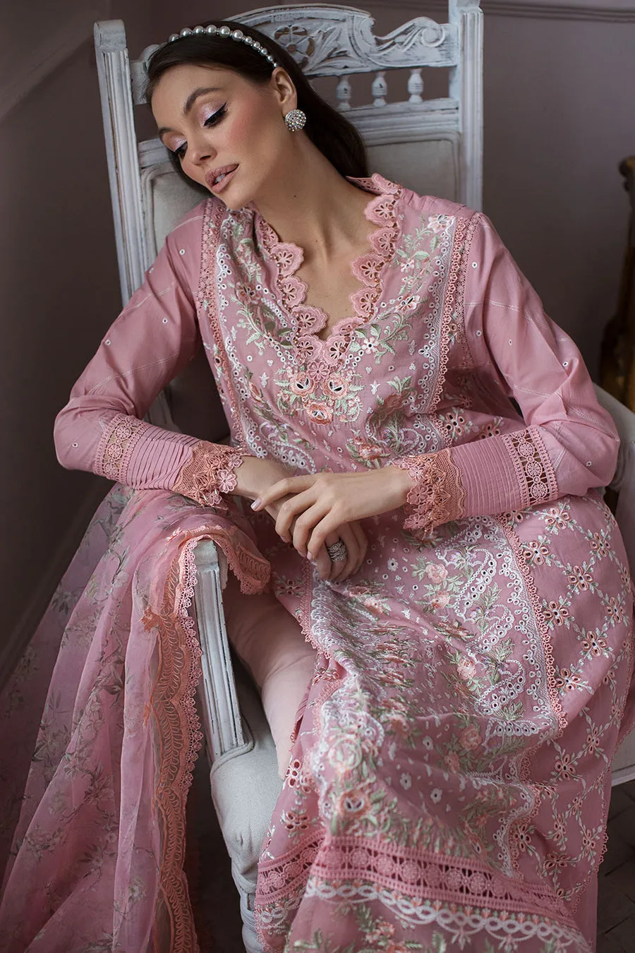 SOBIA NAZIR LUXURY LAWN 2024 | 1B
