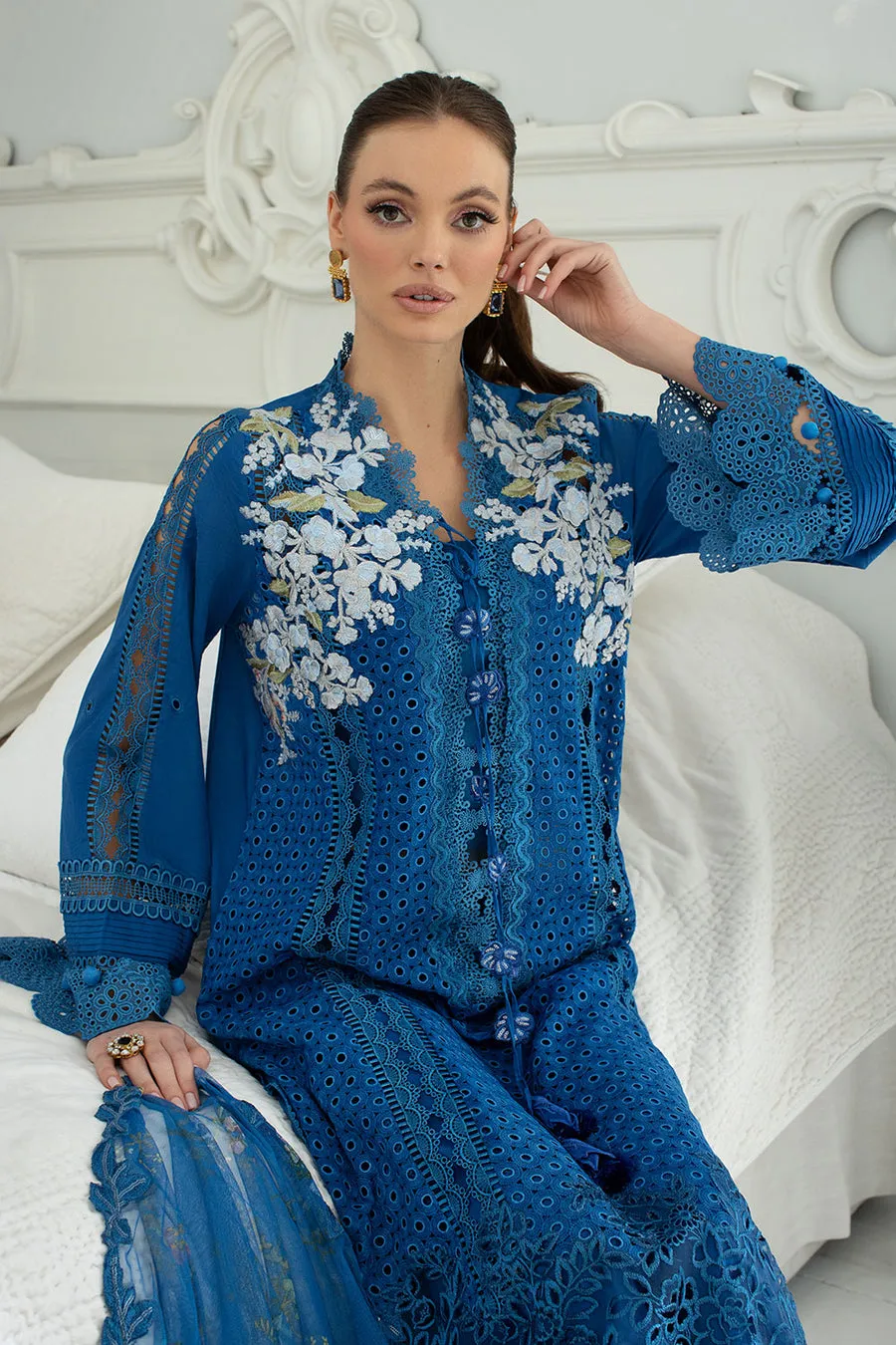 SOBIA NAZIR LUXURY LAWN 2024 | 8A
